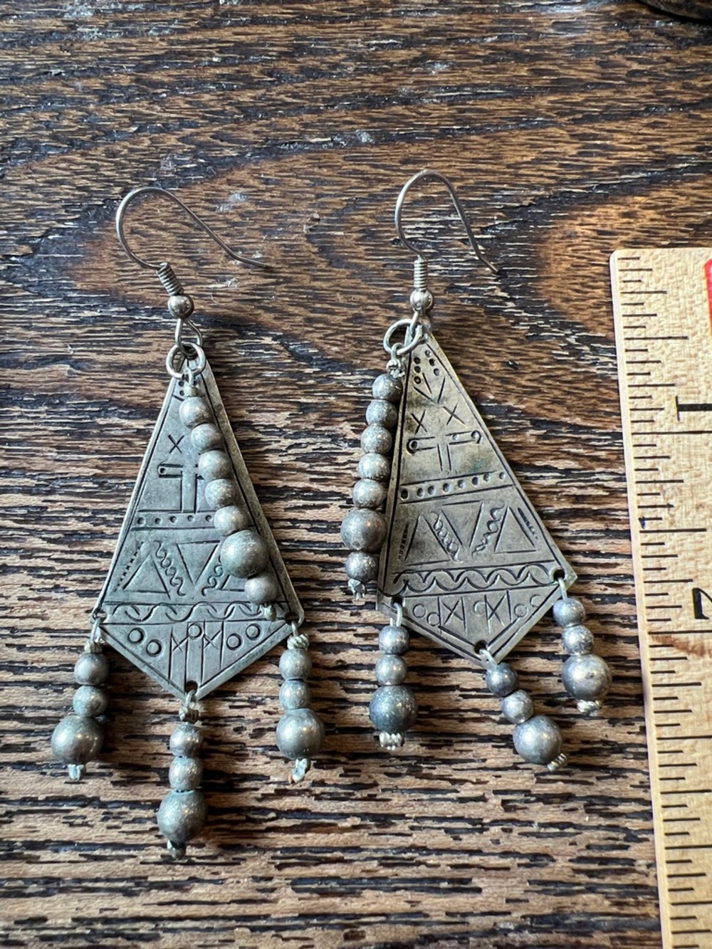 Vintage Silver tone unmarked boho tribal dangle earrings